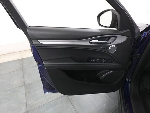 Used 2019 Alfa Romeo Stelvio Ti w/ TI Performance Package image 8