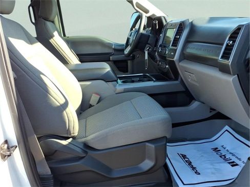 Used 2019 Ford F250 XLT w/ XLT Premium Package image 22