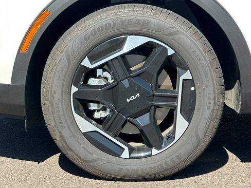 Certified 2026 Kia Sportage S AWD/4WD image 24