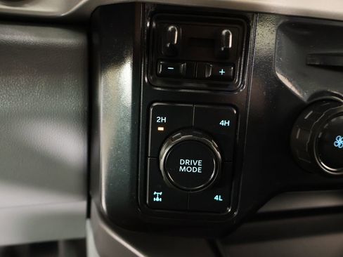 Used 2026 Ford F250 XLT w/ XLT Premium Package AWD/4WD image 9