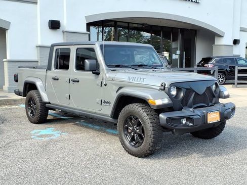 Used 2021 Jeep Gladiator Sport AWD/4WD image 4