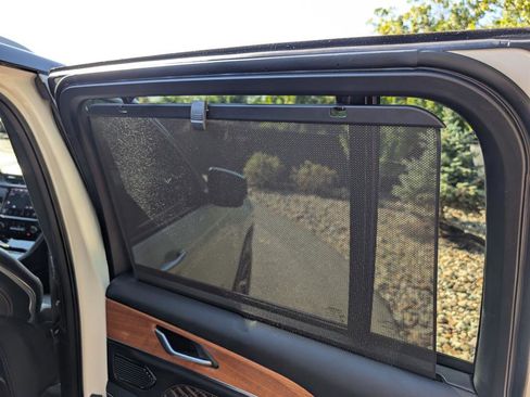 Used 2023 Jeep Grand Cherokee Summit image 18