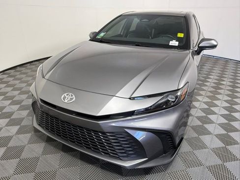 Used 2025 Toyota Camry SE w/ Multimedia Upgrade Package FWD image 2