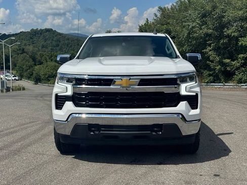 Certified 2023 Chevrolet Silverado 1500 LT AWD/4WD image 2