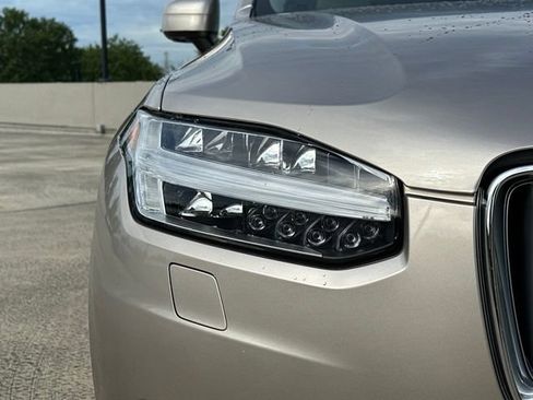 Certified 2025 Volvo XC90 T8 Plus w/ Protection Package AWD/4WD image 12