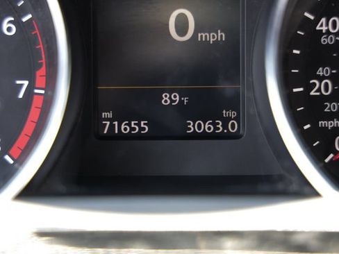 Used 2017 Volkswagen Jetta GLI FWD image 48