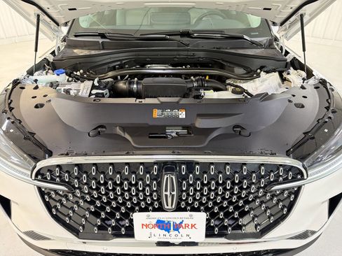 New 2026 Lincoln Aviator 2WD image 32
