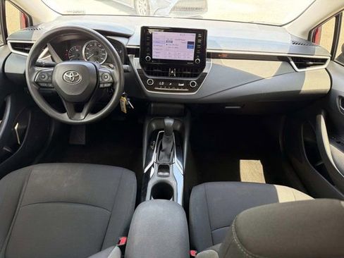 Certified 2022 Toyota Corolla LE FWD image 20