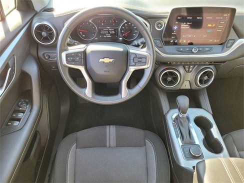 Used 2023 Chevrolet Blazer LT image 12