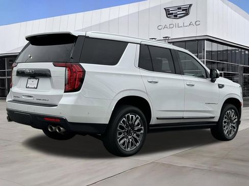 Used 2023 GMC Yukon Denali Ultimate w/ LPO, Floor Liner Package AWD/4WD image 11