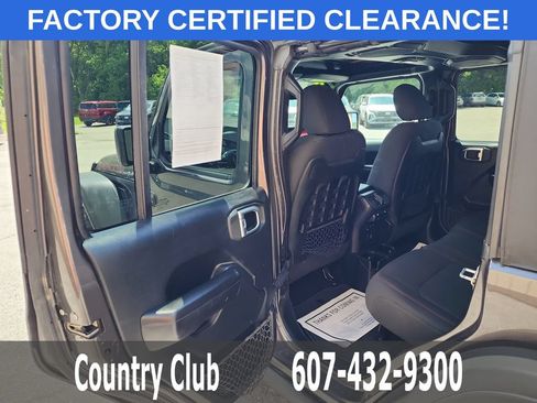 Used 2021 Jeep Wrangler Unlimited Rubicon AWD/4WD image 23