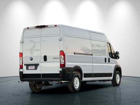 Used 2025 RAM ProMaster 2500 w/ Storage Group image 4