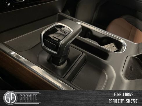 Used 2024 Chevrolet Silverado 1500 High Country image 28