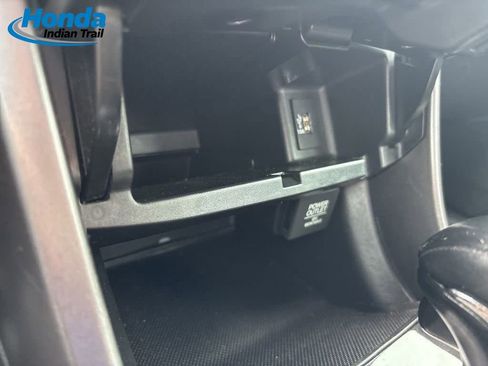 Used 2017 Honda Accord Sport image 26