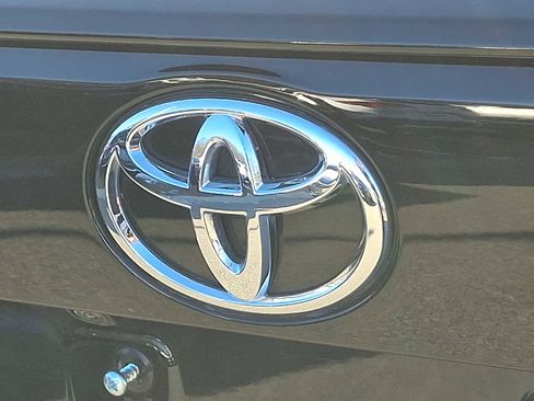 Certified 2025 Toyota RAV4 XLE image 30