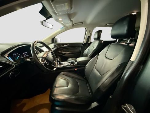 Used 2017 Ford Edge Titanium w/ Technology Package image 22
