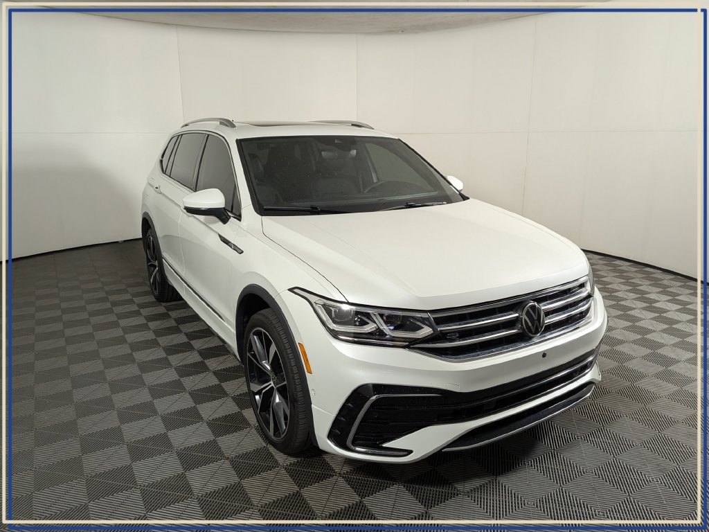 Used 2024 Volkswagen Tiguan SEL R-Line AWD/4WD image 5
