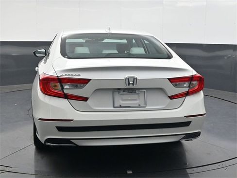 Used 2020 Honda Accord LX image 5