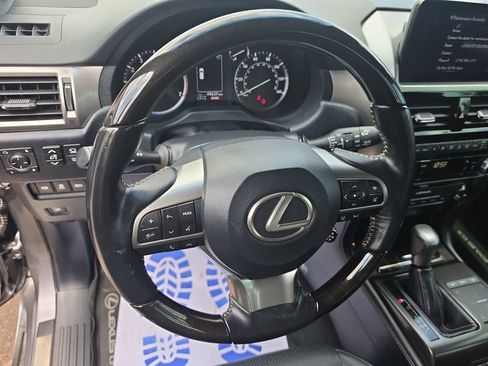 Used 2023 Lexus GX 460 Luxury w/ Off Road Package AWD/4WD image 16