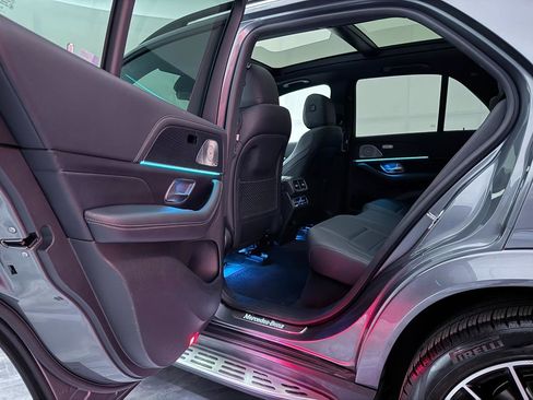 Used 2023 Mercedes-Benz GLE 450 4MATIC w/ AMG Line Exterior image 21