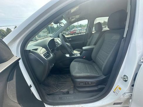 Used 2023 Chevrolet Equinox LT FWD image 23