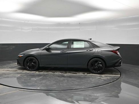 New 2026 Hyundai Elantra SEL Sport FWD image 5