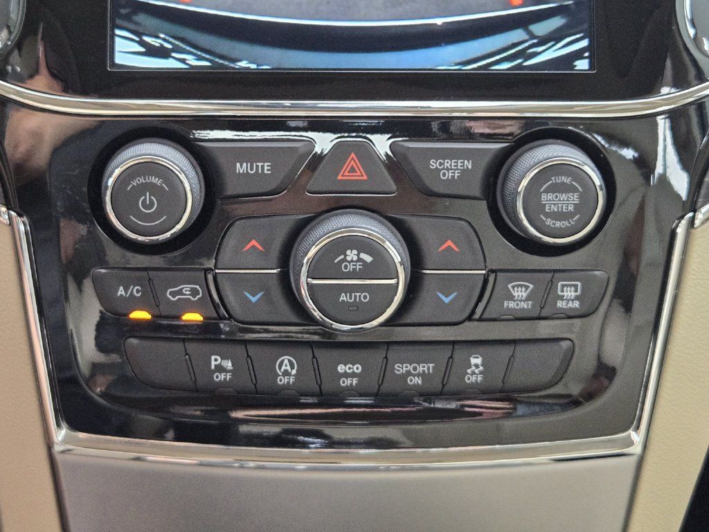 Used 2021 Jeep Grand Cherokee Limited AWD/4WD image 19