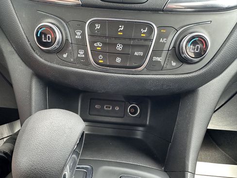 Used 2022 Chevrolet Equinox LT AWD/4WD image 49