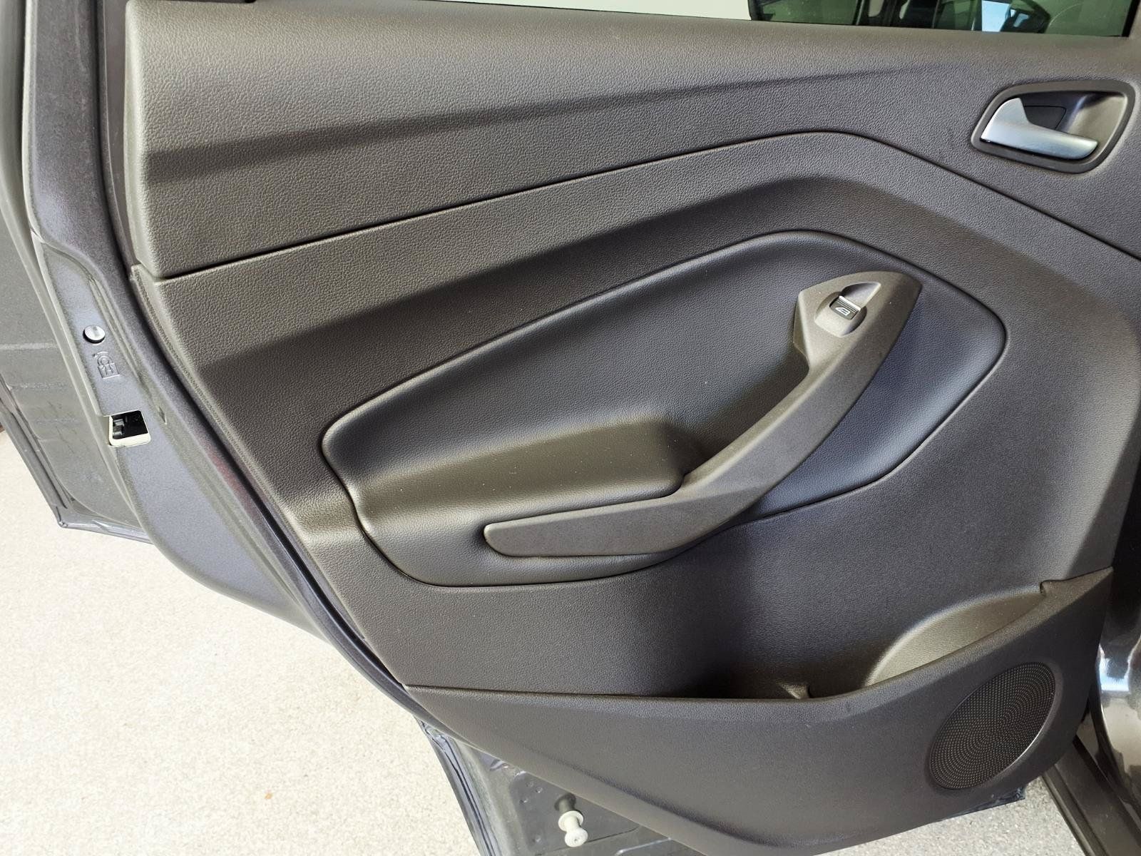 Used 2019 Ford Escape SEL FWD image 11