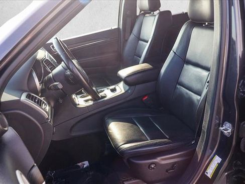 Used 2020 Jeep Grand Cherokee Limited w/ Luxury Group II AWD/4WD image 12