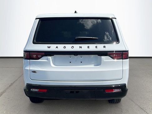 Certified 2025 Jeep Wagoneer L Series II w/ Premium Group I image 6