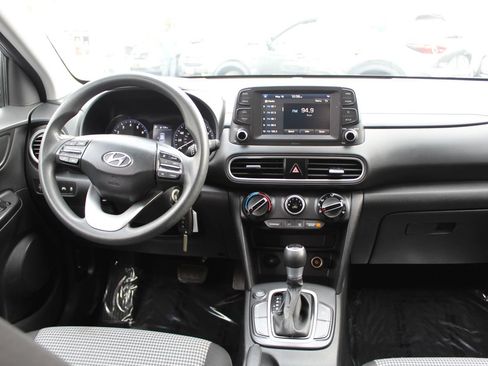 Used 2021 Hyundai Kona SE FWD image 13