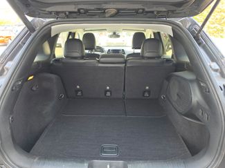 Used 2019 Jeep Cherokee Limited w/ Luxury Group AWD/4WD video 5