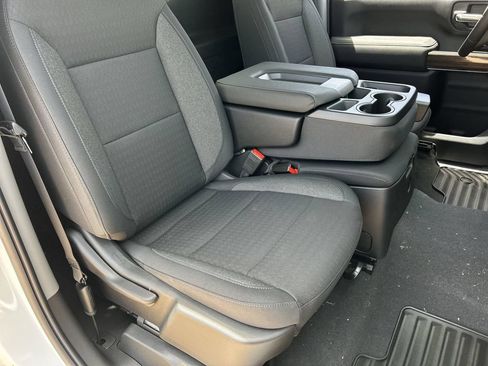 New 2026 GMC Sierra 3500 SLE w/ SLE Convenience Package RWD image 25