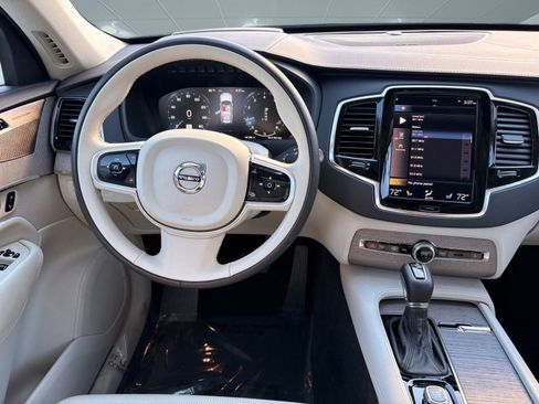Certified 2022 Volvo XC90 T6 Inscription image 24