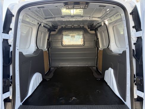 Used 2022 Ford Transit Connect XL image 9