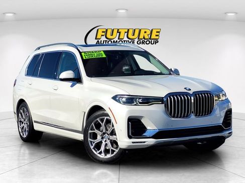 Used 2022 BMW X7 xDrive40i w/ Premium Package AWD/4WD image 1