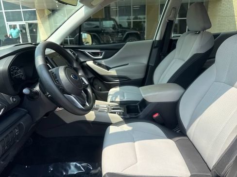 Used 2019 Subaru Forester w/ Popular Package #1 AWD/4WD image 8
