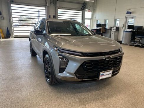 Certified 2025 Chevrolet Trax ACTIV w/ Driver Confidence Package image 3