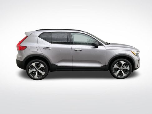 New 2026 Volvo XC40 B5 Plus w/ Protection Package Premier image 5