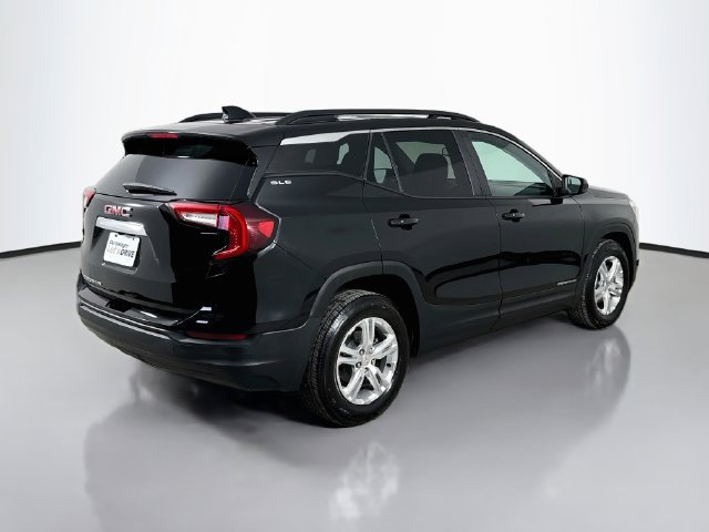 Used 2022 GMC Terrain SLE w/ Driver Convenience Package FWD image 13