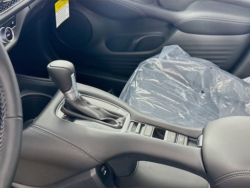 New 2026 Honda HR-V EX-L image 8