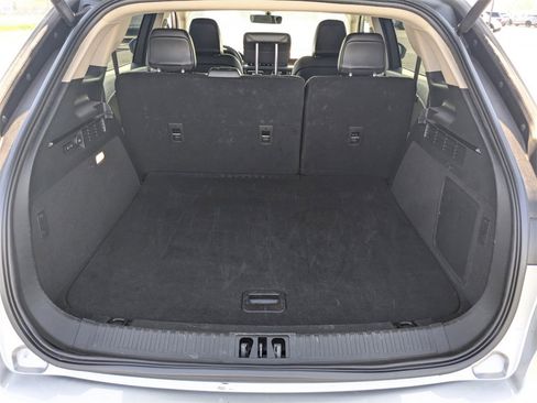 Used 2023 Lincoln Nautilus Reserve image 13