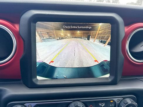 Used 2022 Jeep Gladiator Rubicon image 15