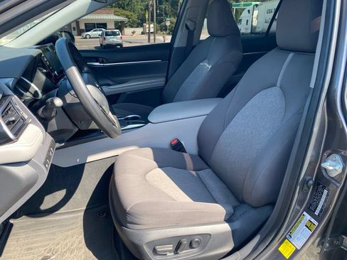 Used 2023 Toyota Camry LE FWD image 10