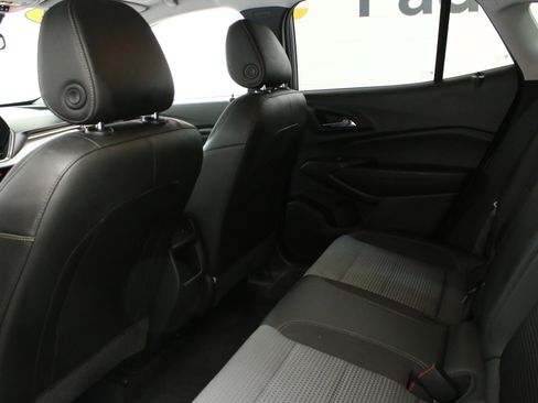 Used 2024 Chevrolet Trax LT w/ Driver Confidence Package FWD image 25