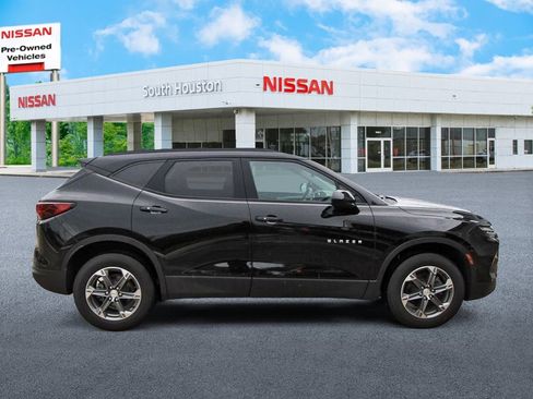 Used 2024 Chevrolet Blazer LT w/ Convenience Package FWD image 5