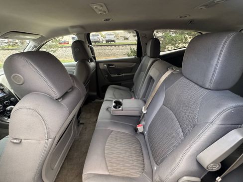 Used 2015 Chevrolet Traverse LT w/ Style and Technology Package AWD/4WD image 19