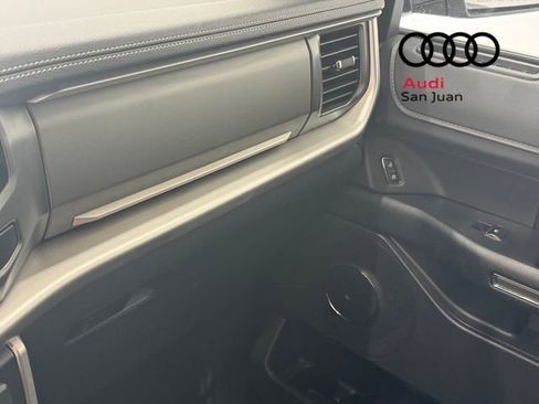 Used 2024 Ford Expedition XLT AWD/4WD image 35