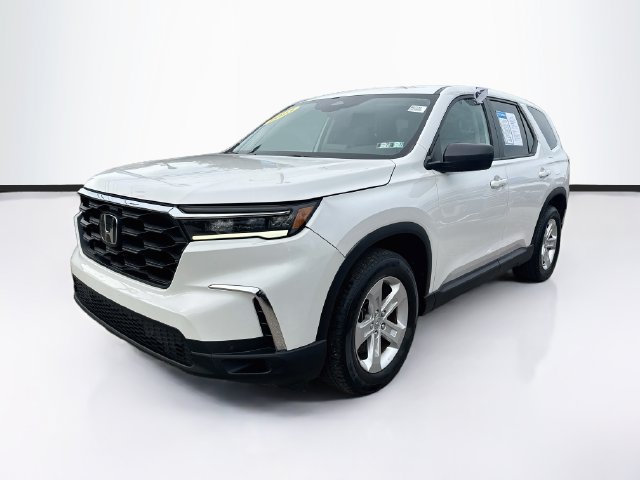 Certified 2023 Honda Pilot LX image 3